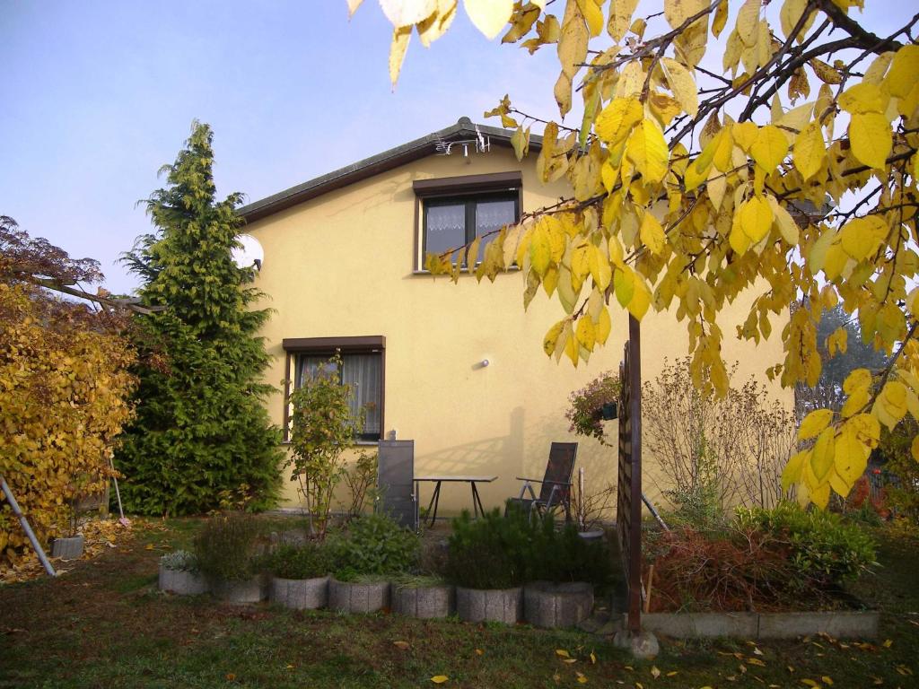 Appartement Neumann_ M_ Ihlenfeldstr. 1 a, 17429 Reetzow