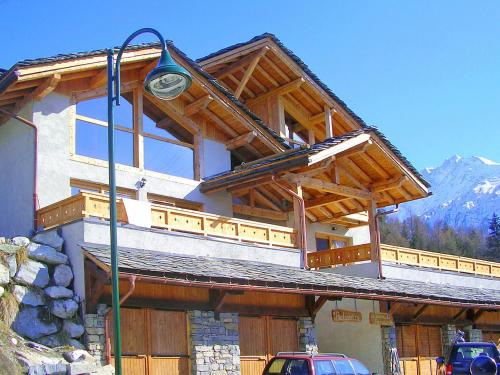 New and modern chalet just 350 m from the ski lifts Peisey-Nancroix france