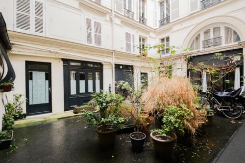 Appartement New and renovated amazing flat in heart of PARIS 41 Rue Albert Thomas Paris