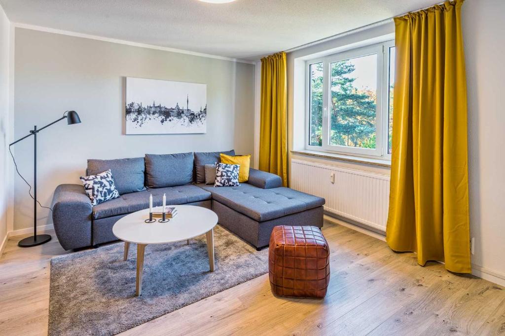 Appartement new apartment I cozy I Netflix I WLAN I near airport 52 Dörnichtweg, 01109 Dresde