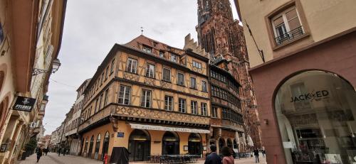 New Duplex de charme au pied de la Cathédrale Carré d'or Strasbourg france