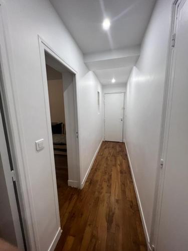 Appartement New Entiry apartment-Private rooms in Paris 5 Rue de l'Elysée Ménilmontant Paris