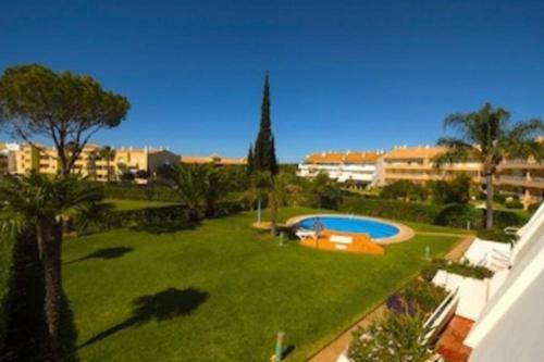 Appartement New Grand duplex avec terrasse plein sud vue piscine Rua das Cássias Vilamoura