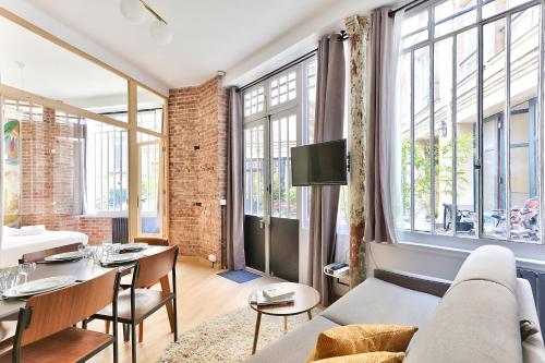 Appartements NEW Loft Apartment in the Heart of Paris - An Ecoloflat 77 Rue du Faubourg Saint-Denis Paris