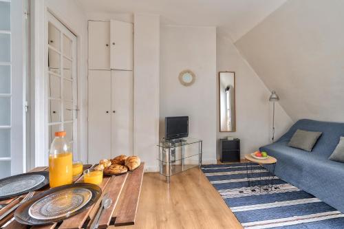 New Parisian Studio with View in the Central 11th Paris france