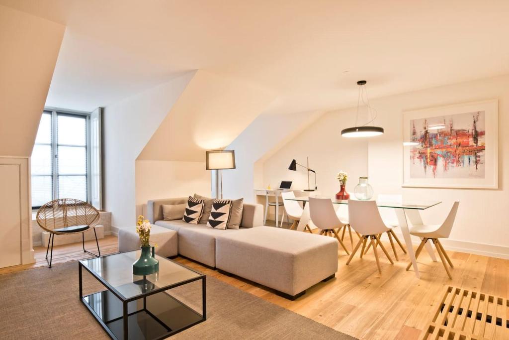 Appartement NEW! Penthouse with River View @ Baixa Alfama Rua dos Bacalhoeiros 99 5A, 1100-074 Lisbonne