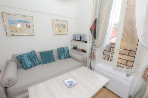 Appartement NEW STUDIO Monte Carlo-SAINT ROMAN-VARAVILLA Apt 8 7 bis Avenue de France Roquebrune-Cap-Martin