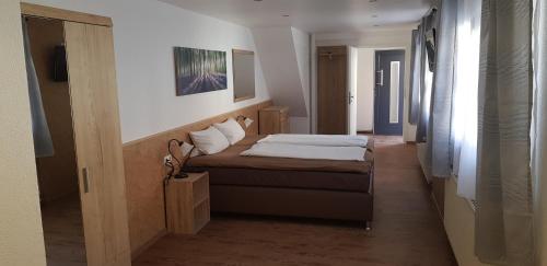 Appartements Nibelungen - Ferienwohnungen - Worms - Apartments Hotel Boos- Mainzer Strasse 5 Worms