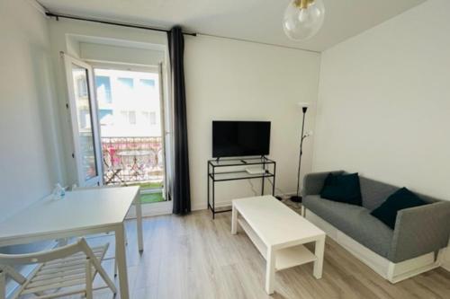 Nice 20m With small balcony In vannes! Vannes france