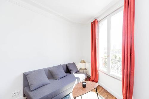 Appartement Nice 32 M Renovated And With Comfort In Paris 1 Rue Championnet Paris