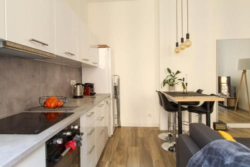 Appartement Nice 50m near the Old Port 13 Rue Gourjon Marseille