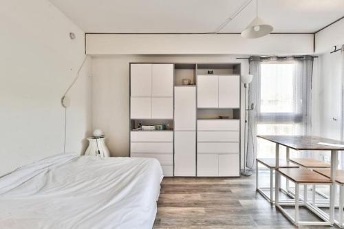 Appartement Nice and quiet studio at the beach, with parking 59 Promenade Georges Pompidou Marseille