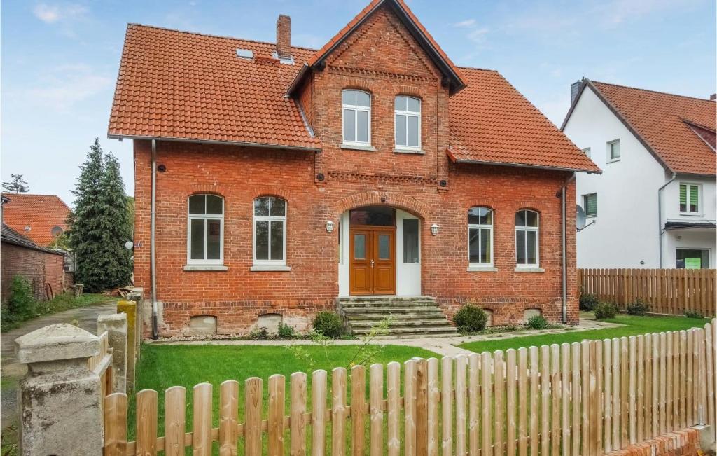 Appartement Nice apartment in Lehrte with WiFi and 4 Bedrooms , 31275 Lehrte