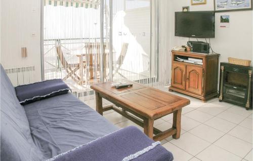 Nice apartment in St, Hilaire de Riez with 1 Bedrooms and WiFi Saint-Jean-de-Monts france