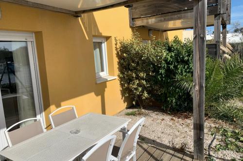 Maison de vacances Nice Apartment With Garden Terrace View And Pool 3 Avenue du Passeur Challies Le Cap d\'Agde