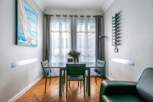 Appartement Nice Central Art Deco Flat 45 m² 29 rue Tonduti de l'Escarene Nice