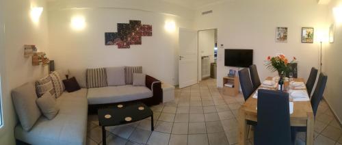 Nice Centre - Apartment with balcony and stunning sea view! Nice france