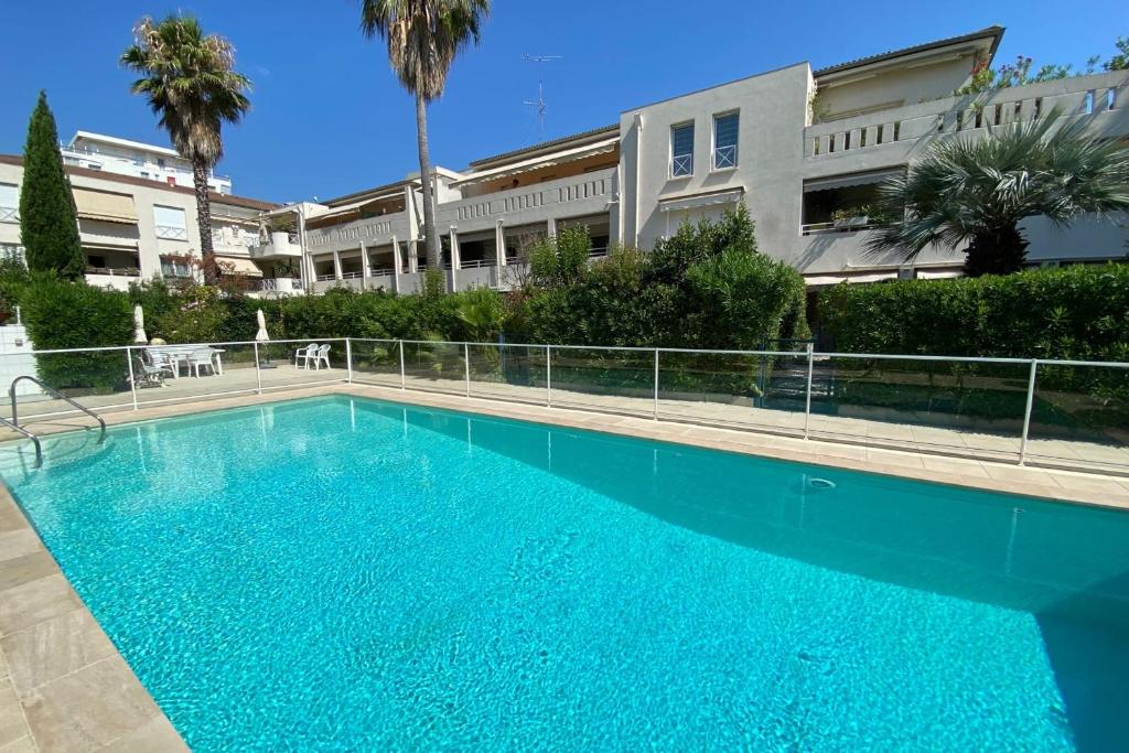Appartement Nice flat with pool 5 min to the beach in Cannes - Welkeys 76 avenue du Maréchal Juin, 06400 Cannes
