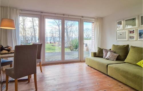 Maison de vacances Nice home in Altenpleen OT Nisdorf with WiFi and 3 Bedrooms  Nisdorf