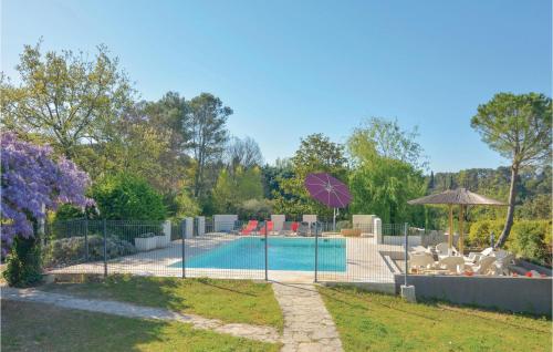 Maison de vacances Nice home in Aubais with 6 Bedrooms, WiFi and Outdoor swimming pool  Aubais