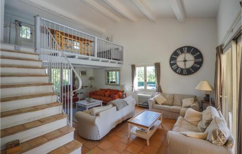 Maison de vacances Nice home in Callian with 4 Bedrooms, WiFi and Outdoor swimming pool  Callian