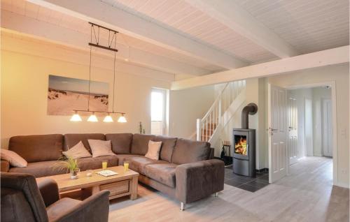 Maison de vacances Nice home in Dagebll with 4 Bedrooms, Sauna and WiFi  Dagebüll