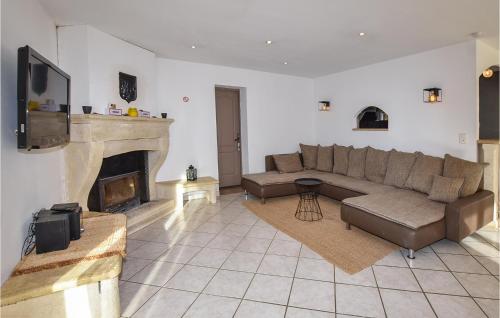 Nice home in Grignan with 4 Bedrooms, WiFi and Outdoor swimming pool Grignan france