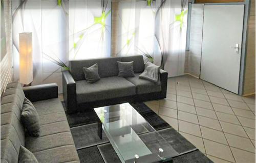 Maison de vacances Nice home in Kirchheim with 3 Bedrooms, WiFi and Sauna Reimboldshäuser Str.1 FH 18 Kemmerode