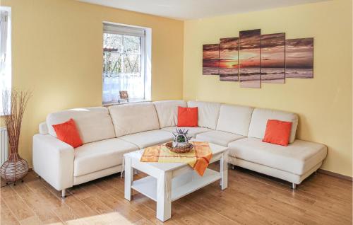 Maison de vacances Nice home in Krummhörn with WiFi and 3 Bedrooms Dorfgasse 2 Upleward