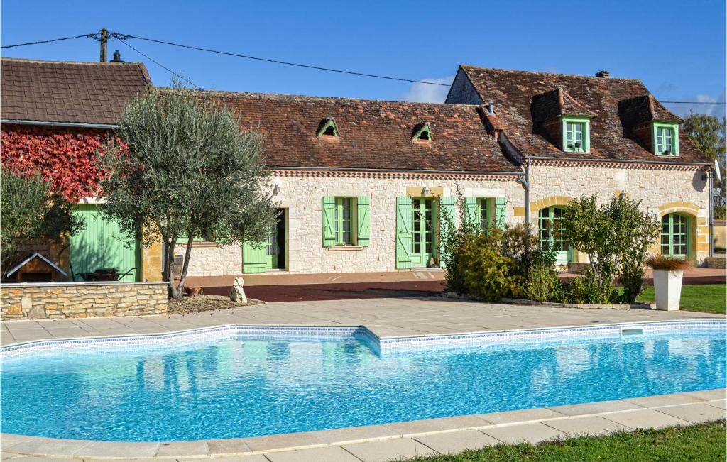 Maison de vacances Nice home in La Force with 3 Bedrooms, Private swimming pool and Outdoor swimming pool , 24130 La Force