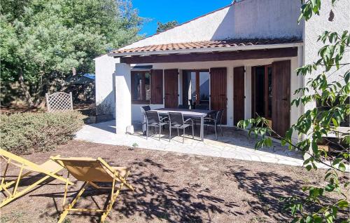 Nice home in Le Grand-Village-Plage with WiFi and 4 Bedrooms Grand-Village-Plage france