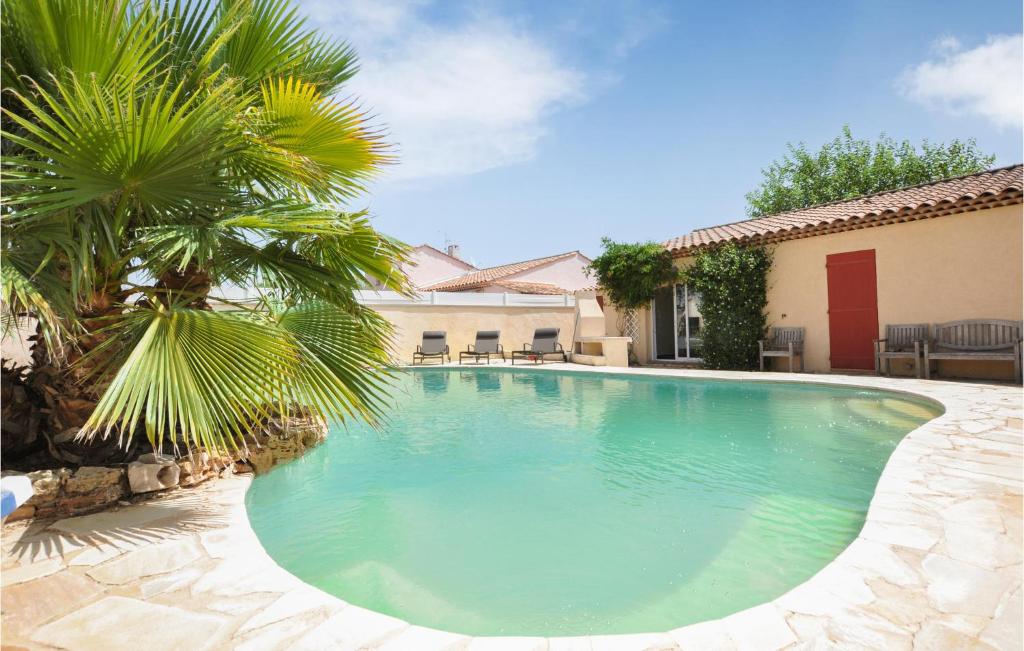 Maison de vacances Nice home in Le Muy with Outdoor swimming pool, WiFi and 4 Bedrooms , 83490 Le Muy