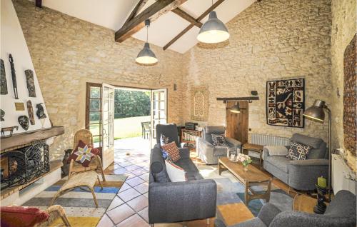 Nice home in Monsegur with 3 Bedrooms, Private swimming pool and Outdoor swimming pool Saint-Ferme france