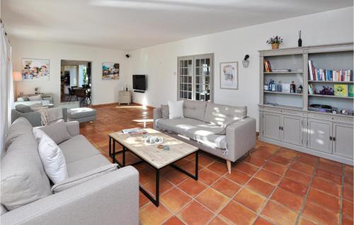 Nice home in Montauroux with Outdoor swimming pool, WiFi and 3 Bedrooms Montauroux france