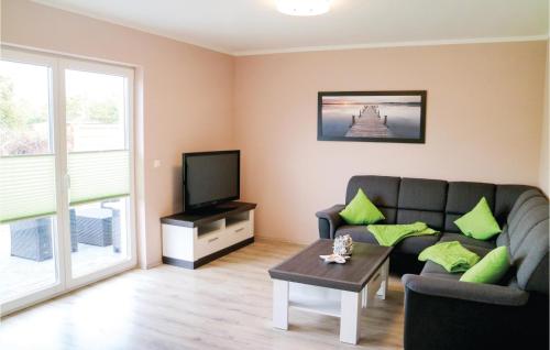 Nice home in Rostock-Rvershagen with 2 Bedrooms and WiFi Rövershagen allemagne