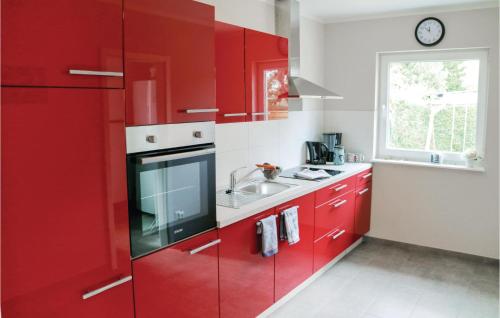 Maison de vacances Nice home in Rostock-Rvershagen with 2 Bedrooms and WiFi  Rövershagen