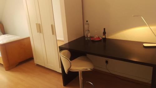 Séjour chez l'habitant Nice Private Room in Shared Apartment - 2er WG Kurt-Schumacher-Ring 39 Wiesbaden