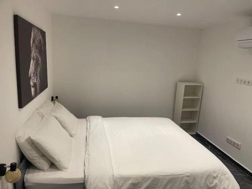 Appartement Nice Proche mer Climatisé 2 pièces style loft 32 Rue Bottero Nice