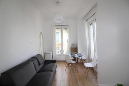 Nice Renting - NOTRE DAME - Cosy Loft Perfect View on the roofs Nice france