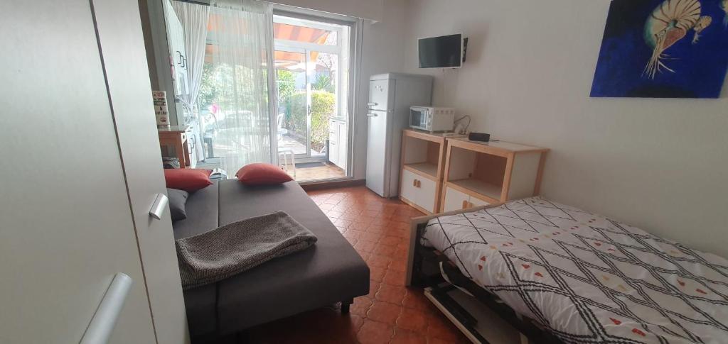 Appartement Nice studio with terrace near the sea 14 Avenue Marie Fliche Bergis, 83430 Saint-Mandrier-sur-Mer