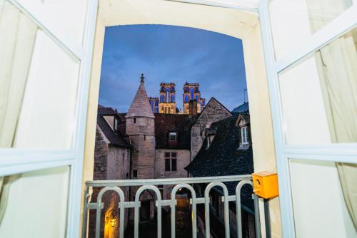 Appartement Nid douillet La Cour du Dauphin, Vue cathédrale imprenable Appartement B201A 9 Rue du Change Laon