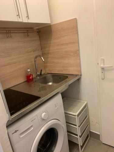 Appartement Nimes studio Les Lavandes Parking securisé 2A Rue Henri Poincaré Nîmes