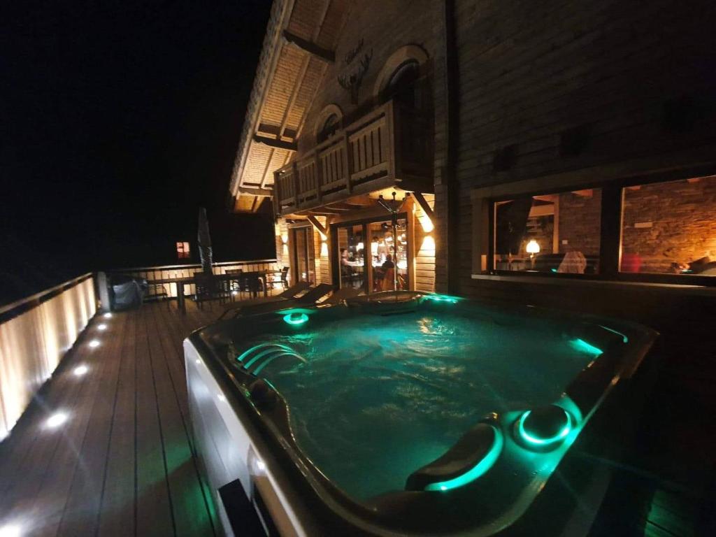 Chalet Nouveau Chalet M.META 12 pers sauna,jacuzzi,billard 211 Chemin du Haut Pergy, 88400 Xonrupt-Longemer