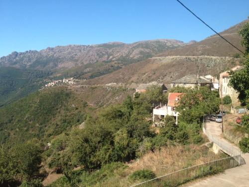 Séjour à la campagne Nuits magiques au village entre mer et montagnes lieu dit Teghie Bigorno