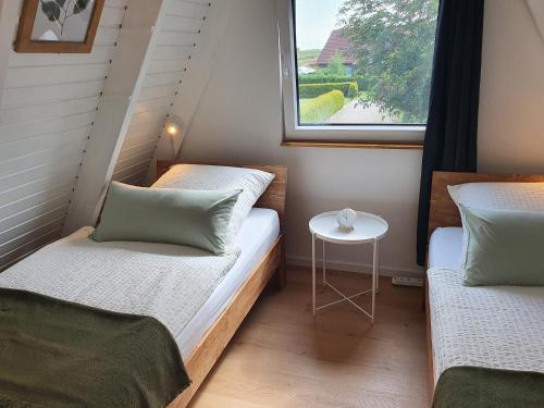 Maison de vacances Nurdachhaus Murmel 5 - Carolinensiel 86 Deichstraße Friedrichsschleuse