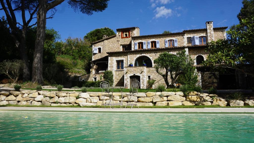 B&B / Chambre d'hôtes Oasis des Lavandes Coqueliot 43 Boulevard Léon Gambetta, 30400 Villeneuve-lès-Avignon