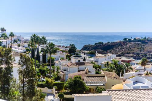 Appartement Ocean view Apartment with huge sunny Terrace, 2 Swimming pools & Tennis court Rua José Ramos Pimenta, Condominio Encosta Da Orada, Blooc \ Albufeira