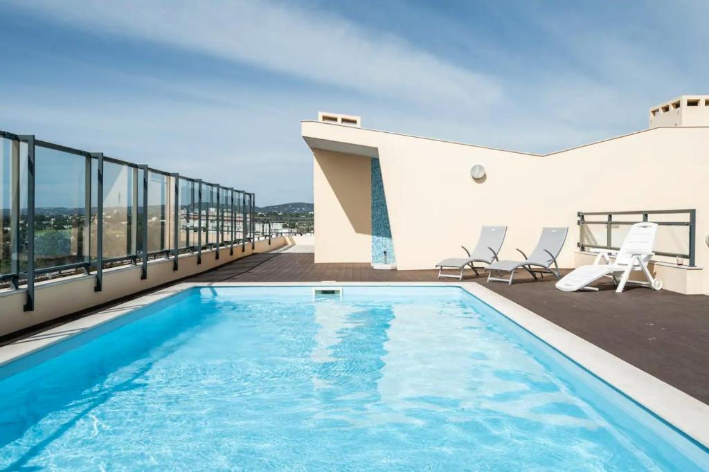 Appartement OCEANVIEW Luxury Amazing Views and Pool Rua Domingos Xavier Pereira, 8700-408 Olhão
