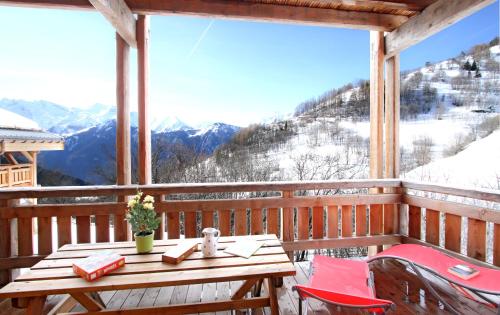 Chalet Odalys Chalet De Louis Huez Village, Rue de l’Eglise L\'Alpe-d\'Huez