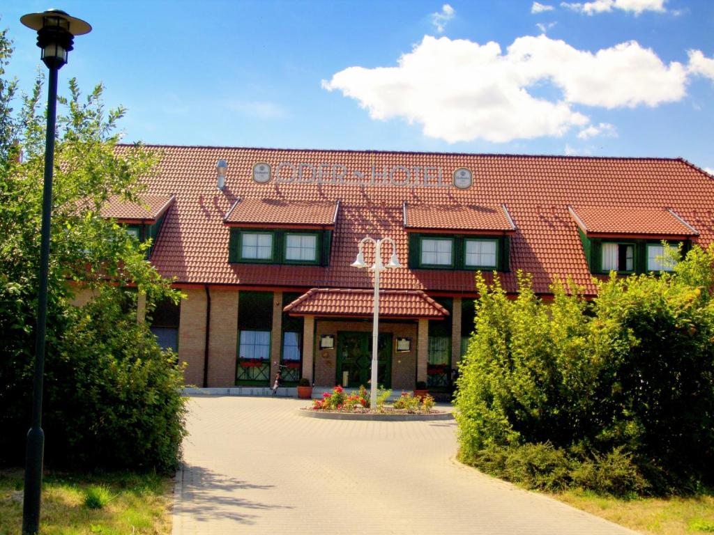 Hôtel Oder-Hotel Apfelallee 2, 16303 Schwedt-sur-Oder